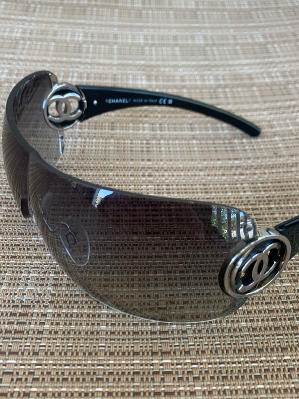 CHANEL Black Shield Sunglasses with Silver Double-C Accents Y2K 
EXTREMELY RARE - Picture 7 of 8
